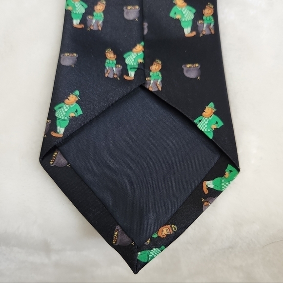 Romario Manzini Navy Blue St Patrick's Day Leprechaun Pot Of Gold Necktie Tie - Picture 7 of 9